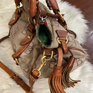 Vintage DOONEY & BOURKE Barrel pocket satchel bag